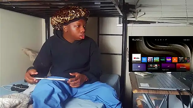 YourLittleBoyfriend online show from February 2026 09:39:01 AM