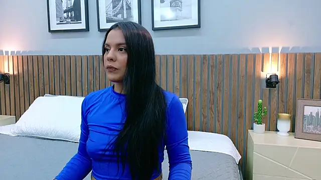 Mia Bellefort online show from February 2026 08:51:02 PM