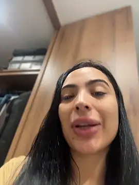 ValeriaTorress  online show from April 2026 01:18:01 PM