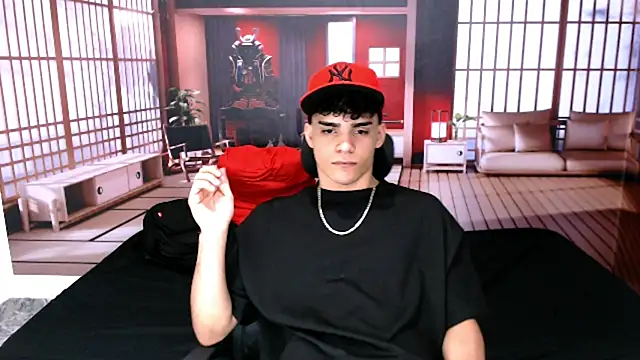 Snapshot of RyanConnerr chatting on December 2025 12:59:02 AM RyanConnerr online show from December 2025 12:59:02 AM