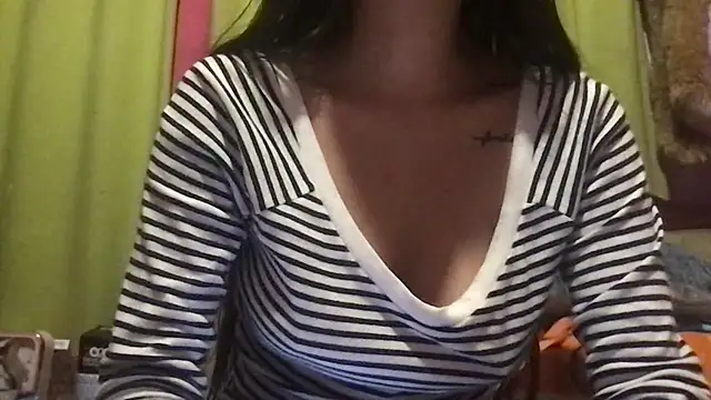 Snapshot of miia_rose_ chatting on July 2026 12:28:02 AM miia rose online show from July 2026 12:28:02 AM