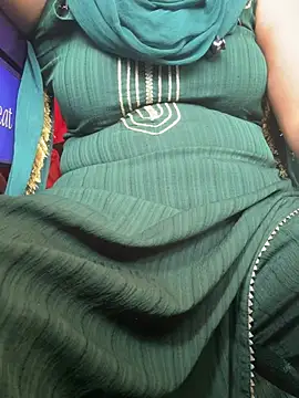 Snapshot of cute_mahi001 chatting on July 2026 05:35:02 AM cute mahi001 online show from July 2026 05:35:02 AM