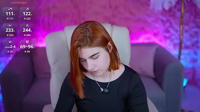 GingerPinky online show from March 2026 01:00:01 PM