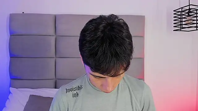 JoshClaarktt online show from July 2026 04:08:01 AM
