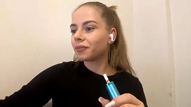 GinnyVanlaere online show from December 2025 12:51:02 AM