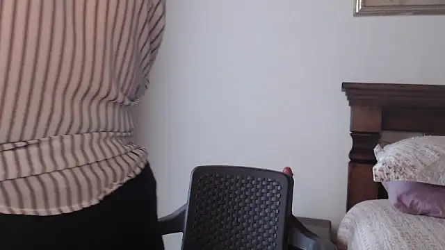 evelynsmithco online show from February 2026 03:13:02 PM