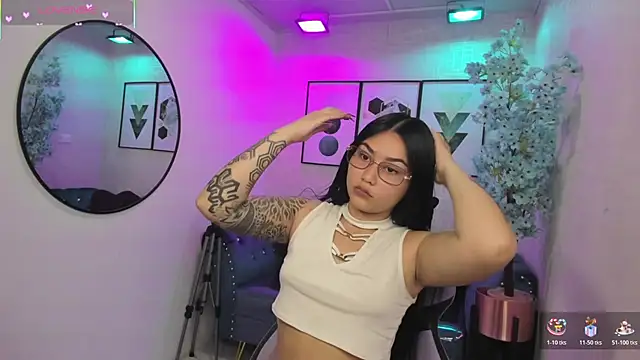 Snapshot of Carolina_cherry chatting on May 2026 12:46:02 PM Carolina cherry online show from May 2026 12:46:02 PM