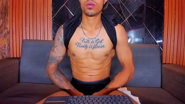 Snapshot of Sex_angel77 chatting on December 2025 03:01:02 AM Sex angel77 online show from December 2025 03:01:02 AM