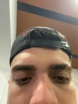 jamess 0 online show from April 2026 07:07:02 PM