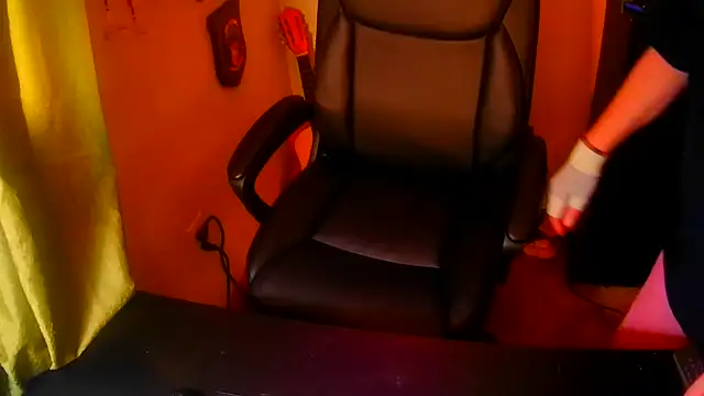 GoodGirlKelly online show from April 2026 09:52:01 PM