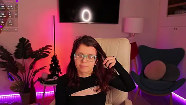 Snapshot of Ariell_Mini chatting on December 2025 06:40:01 AM Ariell Mini online show from December 2025 06:40:01 AM