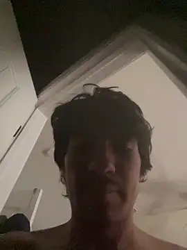 Snapshot of Kinggg_Angggel chatting on December 2025 06:35:02 PM Kinggg Angggel online show from December 2025 06:35:02 PM