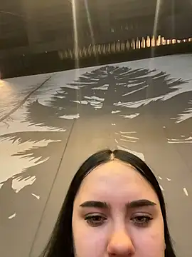 Snapshot of ErikaMurr chatting on December 2025 03:55:01 AM ErikaMurr online show from December 2025 03:55:01 AM