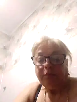 Snapshot of LinaLight88 chatting on May 2026 09:31:01 PM LinaLight88 online show from May 2026 09:31:01 PM