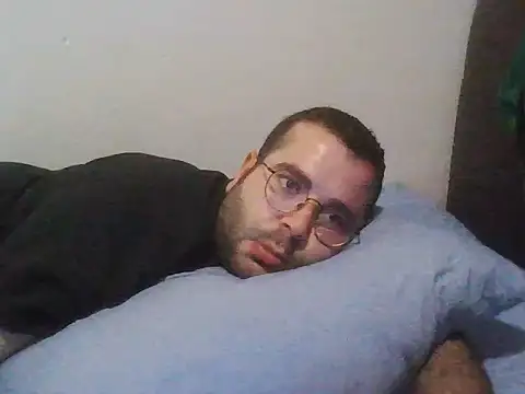 kkadam1 online show from December 2025 01:26:01 PM