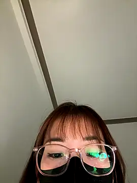 -Lena- online show from December 2025 05:07:02 PM