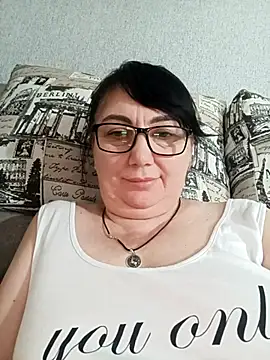 Snapshot of MariSwan222 chatting on July 2026 02:43:01 PM MariSwan222 online show from July 2026 02:43:01 PM