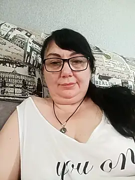 Snapshot of MariSwan222 chatting on July 2026 12:53:02 PM MariSwan222 online show from July 2026 12:53:02 PM