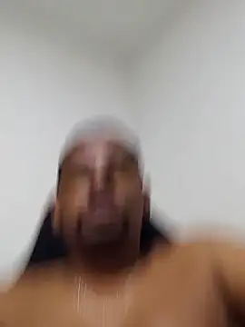 Reis001122 online show from April 2026 02:49:02 AM