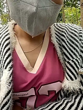 May-Ne online show from December 2025 03:02:02 AM