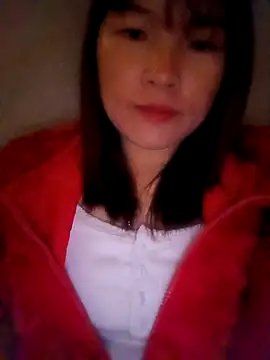 Snapshot of May-Ne chatting on February 2026 04:28:02 AM May-Ne online show from February 2026 04:28:02 AM