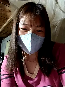 Snapshot of May-Ne chatting on February 2026 02:29:01 PM May-Ne online show from February 2026 02:29:01 PM