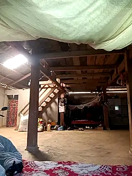 Snapshot of May-Ne chatting on February 2026 06:35:01 AM May-Ne online show from February 2026 06:35:01 AM