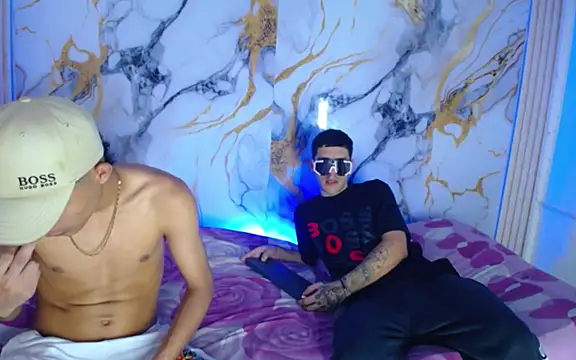 Damian and theo online show from February 2026 07:02:02 PM