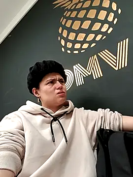 MapeDiamond online show from January 2026 12:51:02 PM