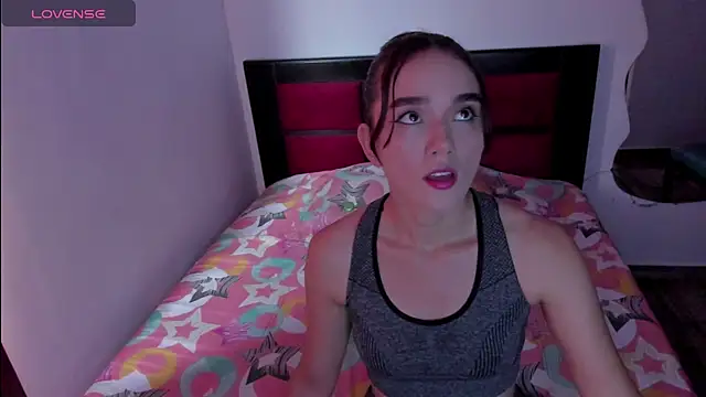 Snapshot of CRISTAL_T2 chatting on February 2026 06:47:02 PM CRISTAL T2 online show from February 2026 06:47:02 PM