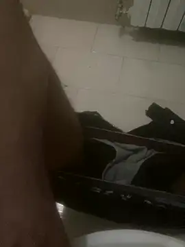 Dotato2003 online show from December 2025 07:10:01 PM