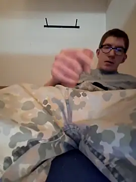 Pascalx31 online show from December 2025 02:02:02 PM