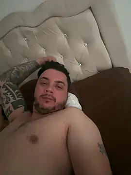 Diegohernan17 online show from July 2026 04:44:02 PM