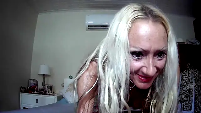 siennadiamond online show from June 2026 05:11:02 PM