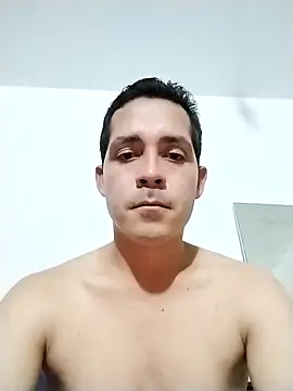 Chris hot33 online show from December 2025 02:39:01 AM