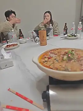 jm 003 online show from December 2025 06:24:02 PM