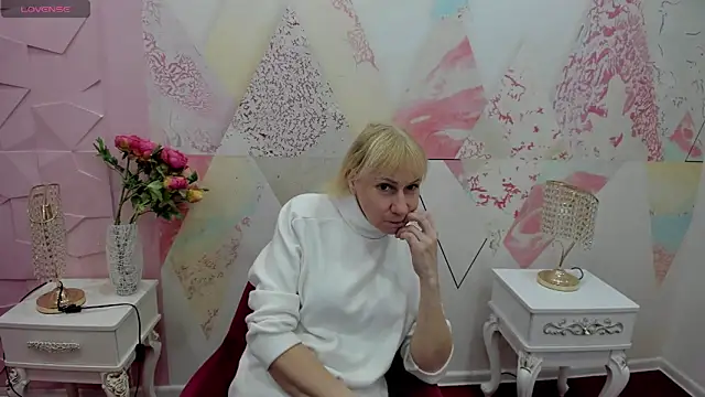 Snapshot of Kiky_ani1 chatting on December 2025 11:15:02 AM Kiky ani1 online show from December 2025 11:15:02 AM