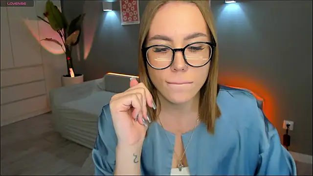 Aurelia Voss online show from January 2026 08:01:02 PM