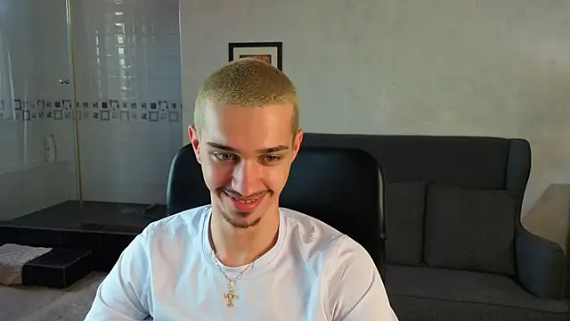 KaydenDrew online show from April 2026 01:41:01 PM