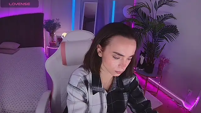 Snapshot of Dayana_Foxy chatting on December 2025 11:48:02 AM Dayana Foxy online show from December 2025 11:48:02 AM