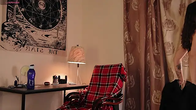 prancing girl online show from June 2026 02:14:02 AM