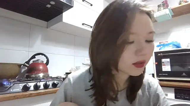 VelmaMaasch online show from December 2025 02:12:02 PM