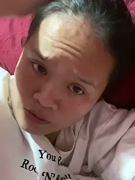 Snapshot of Thanhhuyen001 chatting on February 2026 12:30:02 PM Thanhhuyen001 online show from February 2026 12:30:02 PM