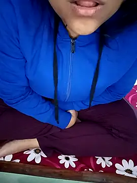 Snapshot of Sofia-111 chatting on January 2026 05:05:01 PM Sofia-111 online show from January 2026 05:05:01 PM