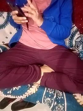 Snapshot of Sofia-111 chatting on January 2026 04:05:01 AM Sofia-111 online show from January 2026 04:05:01 AM