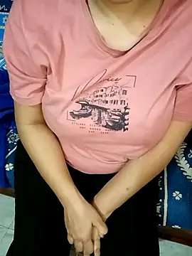 Snapshot of Sofia-111 chatting on February 2026 05:07:02 PM Sofia-111 online show from February 2026 05:07:02 PM