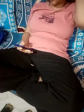 Snapshot of Sofia-111 chatting on February 2026 05:06:02 PM Sofia-111 online show from February 2026 05:06:02 PM