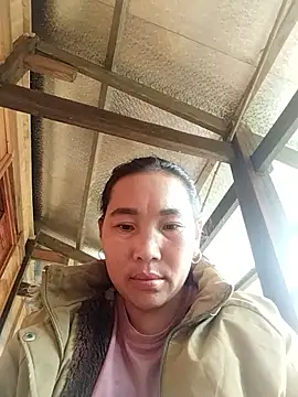 Snapshot of shy-jan chatting on December 2025 05:35:01 AM shy-jan online show from December 2025 05:35:01 AM