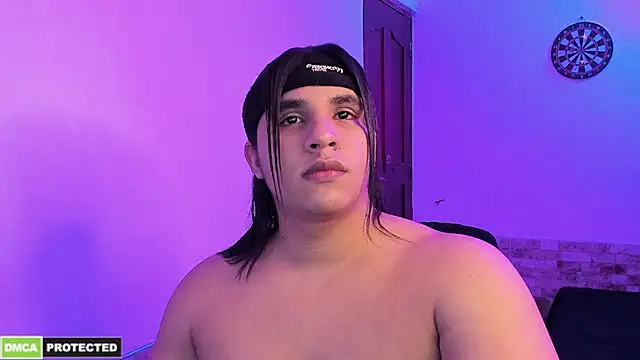 Snapshot of latinboyfit chatting on May 2026 02:06:01 AM latinboyfit online show from May 2026 02:06:01 AM
