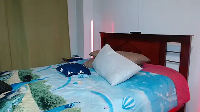 Snapshot of smith_celeste chatting on February 2026 12:44:01 AM smith celeste online show from February 2026 12:44:01 AM